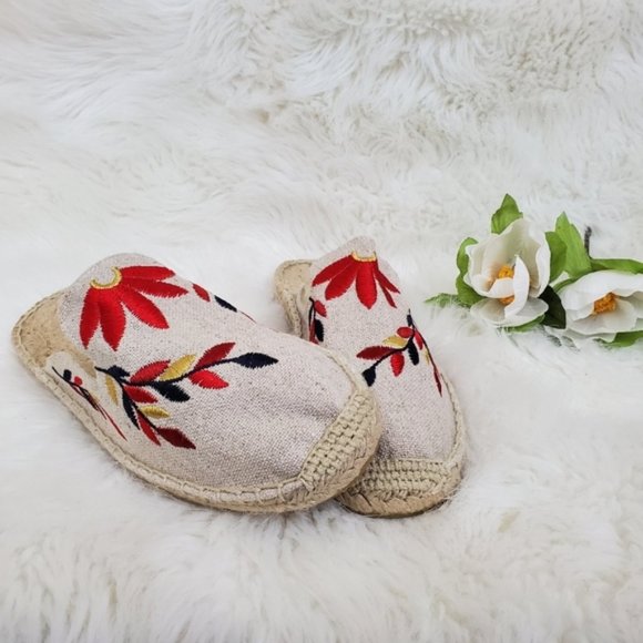 Soludos Floral Embroidered Espadrille Flat Mules - Picture 2 of 8